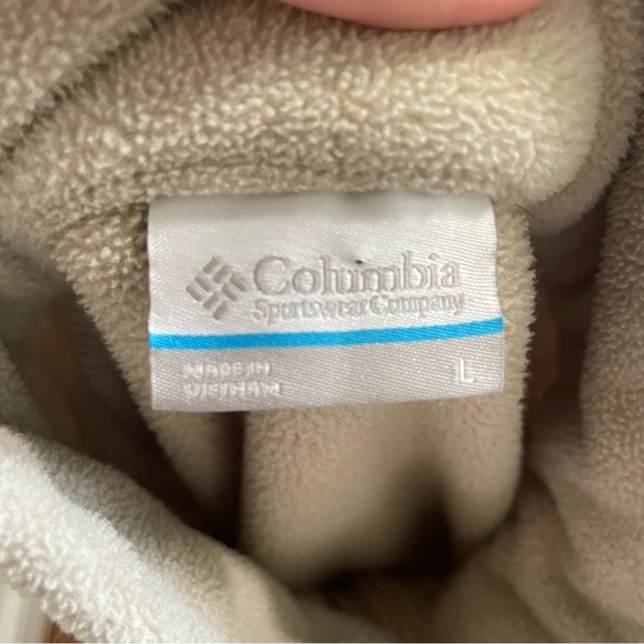 Columbia Fleece Jacket Cream Colored Side Pockets Size Large - Picture 3 of 12